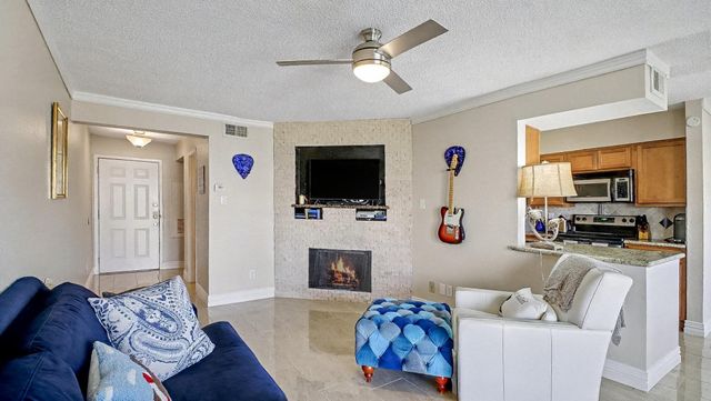 4011 Nasa Rd 1 505, El Lago, TX 77586