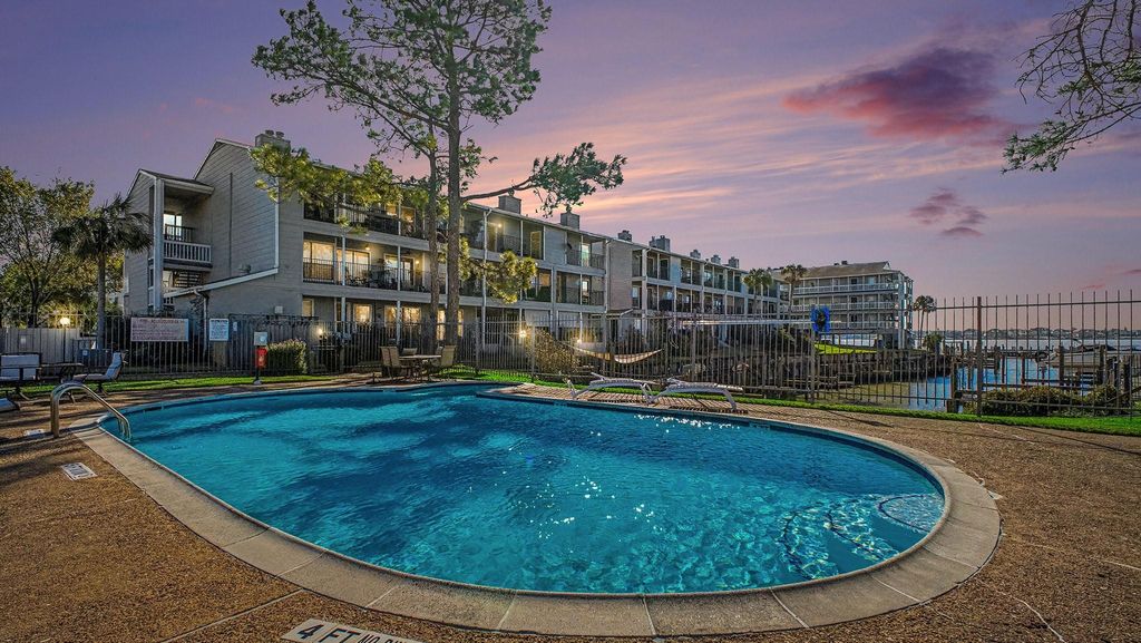 4011 Nasa Rd 1 505, El Lago, TX 77586