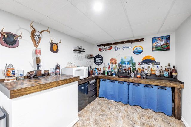 2543 SHADE TREE LANE, Green Bay, WI 54313
