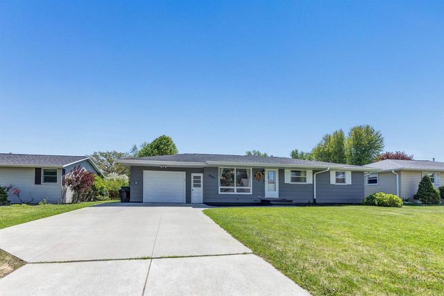 2543 SHADE TREE LANE, Green Bay, WI 54313