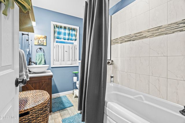 27 Lincoln Street, Hudson Falls, NY 12839