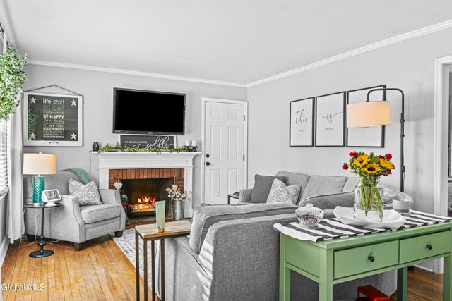 27 Lincoln Street, Hudson Falls, NY 12839