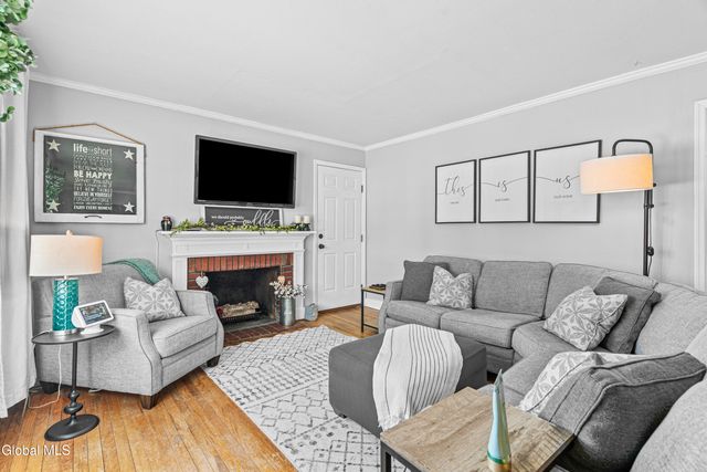 27 Lincoln Street, Hudson Falls, NY 12839