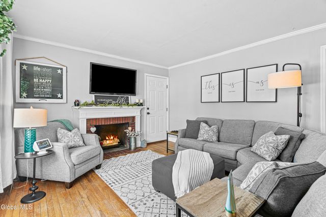 27 Lincoln Street, Hudson Falls, NY 12839