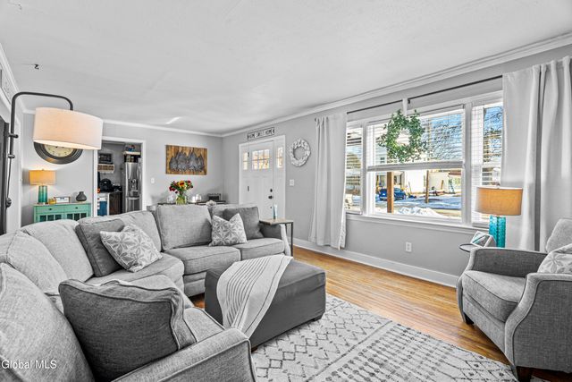 27 Lincoln Street, Hudson Falls, NY 12839