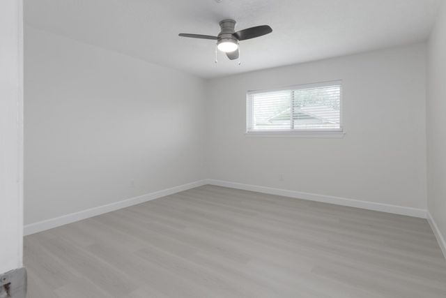 1007 Cedar Street, Deer Park, TX 77536