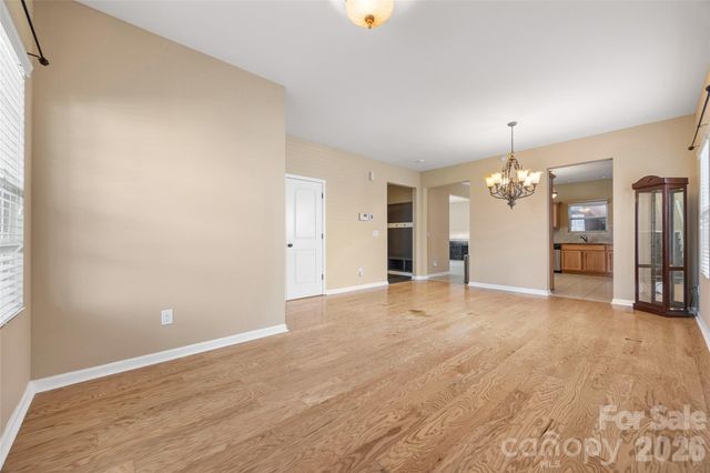 621 Rook Road, Charlotte, NC 28216
