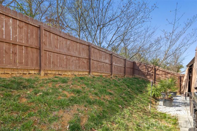 621 Rook Road, Charlotte, NC 28216