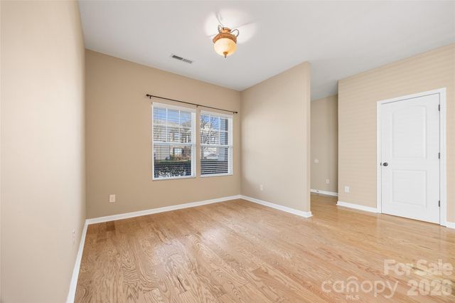 621 Rook Road, Charlotte, NC 28216