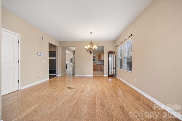 621 Rook Road, Charlotte, NC 28216