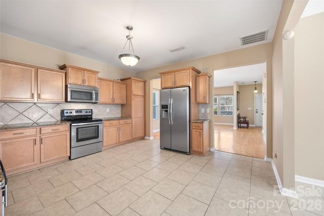 621 Rook Road, Charlotte, NC 28216