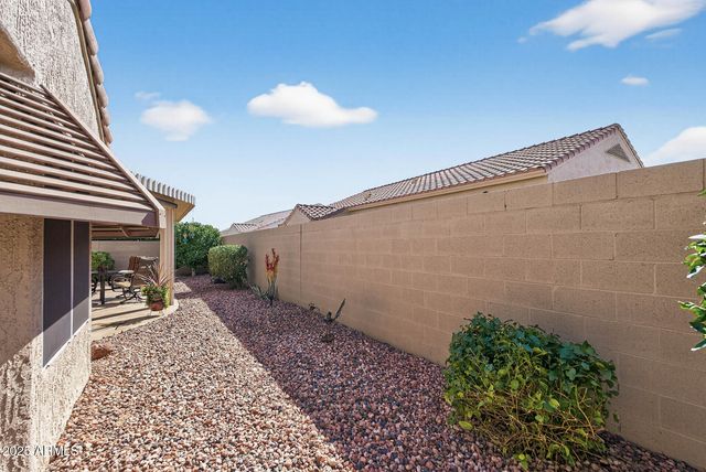 14207 W GUNSIGHT Drive, Sun City West, AZ 85375
