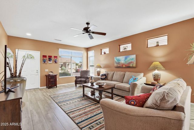 14207 W GUNSIGHT Drive, Sun City West, AZ 85375