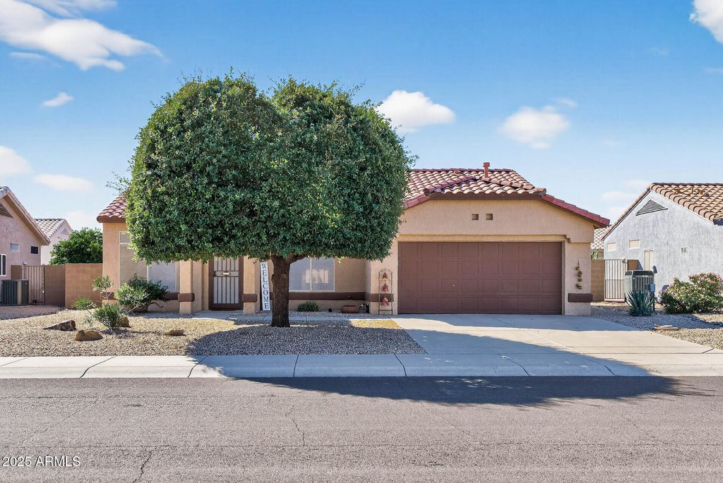 14207 W GUNSIGHT Drive, Sun City West, AZ 85375