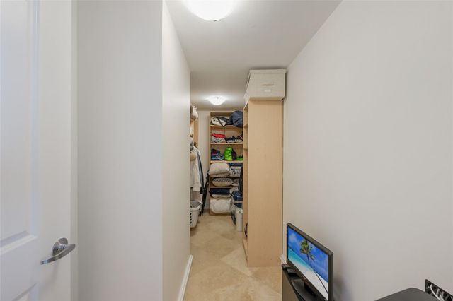 3101 S Ocean Drive 902, Hollywood, FL 33019