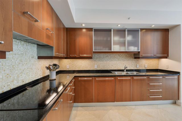 3101 S Ocean Drive 902, Hollywood, FL 33019