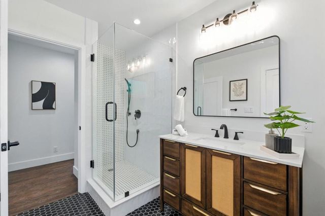 1165 Clinton Street, Redwood City, CA 94061