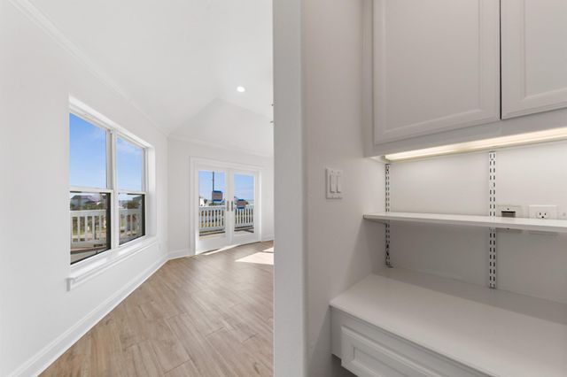 20919 W Sunset Bay Drive, Galveston, TX 77554