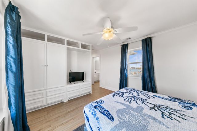 20919 W Sunset Bay Drive, Galveston, TX 77554