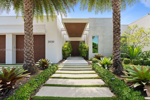 3939 Country Club Lane, Fort Lauderdale, FL 33308