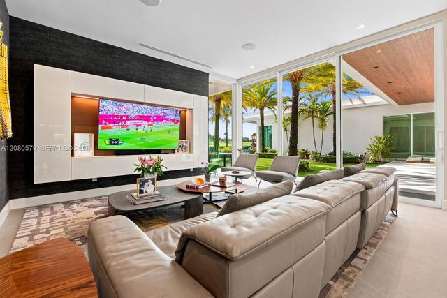 3939 Country Club Lane, Fort Lauderdale, FL 33308