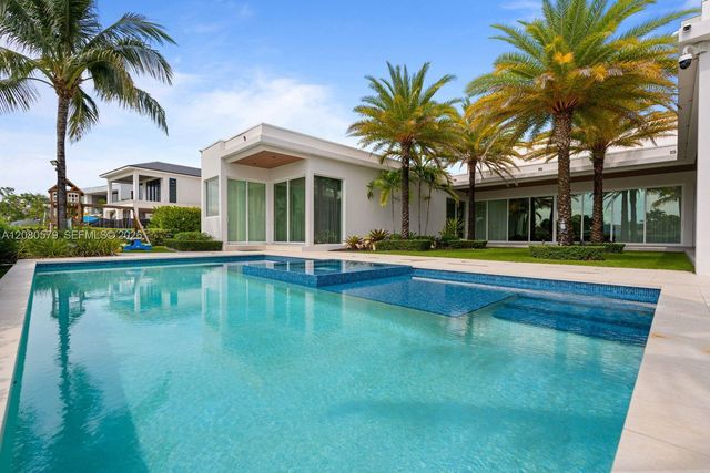 3939 Country Club Lane, Fort Lauderdale, FL 33308