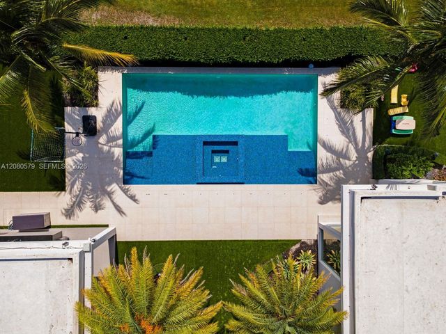 3939 Country Club Lane, Fort Lauderdale, FL 33308