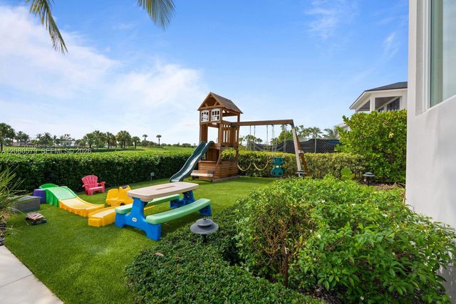 3939 Country Club Lane, Fort Lauderdale, FL 33308
