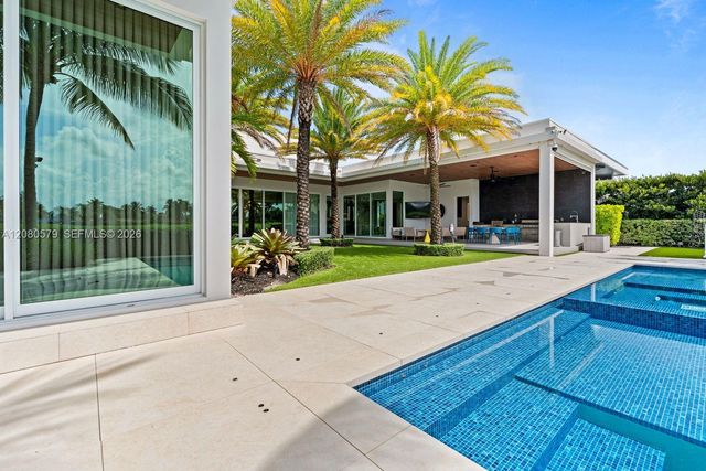 3939 Country Club Lane, Fort Lauderdale, FL 33308