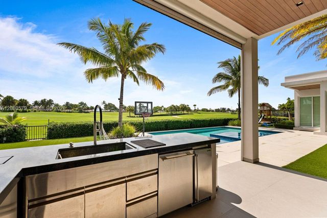 3939 Country Club Lane, Fort Lauderdale, FL 33308