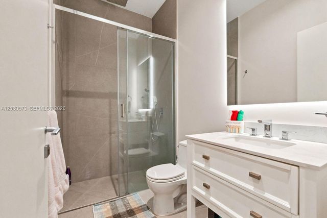 3939 Country Club Lane, Fort Lauderdale, FL 33308
