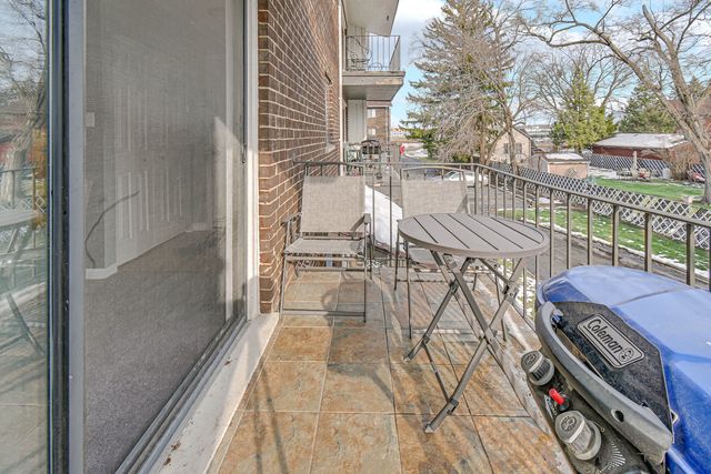 6335 175th Street 2S, Tinley Park, IL 60477