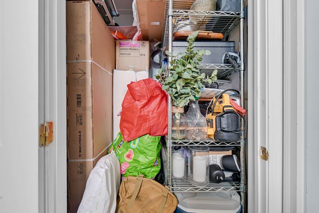 6335 175th Street 2S, Tinley Park, IL 60477