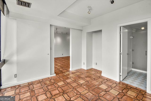 147 15th Street NE 15D, Atlanta, GA 30309