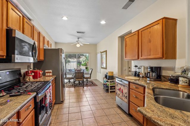 16173 W RED ROCK Drive, Surprise, AZ 85374