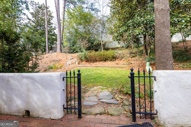 650 Moores Mill Road Square 27, Atlanta, GA 30327