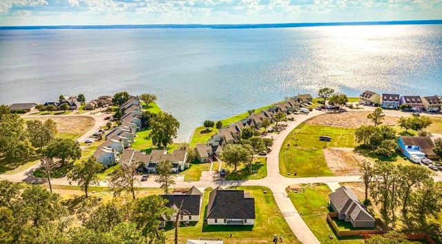 387 Autumn Lane, Livingston, TX 77351