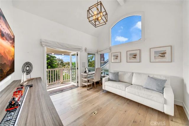 11 Hillsborough, Newport Beach, CA 92660