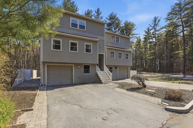 20 Winterberry Way, Bedford, MA 01730
