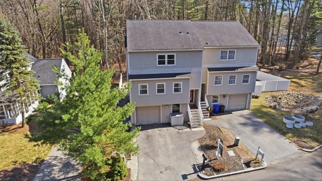 20 Winterberry Way, Bedford, MA 01730