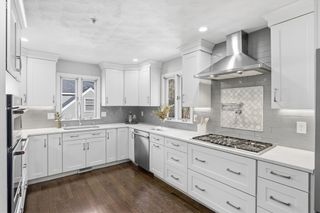 20 Winterberry Way, Bedford, MA 01730