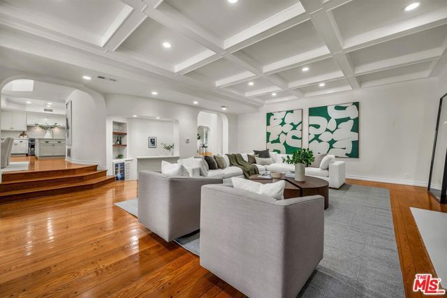 3225 Iredell Lane, Studio City (los Angeles), CA 91604