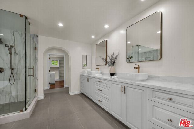 3225 Iredell Lane, Studio City (los Angeles), CA 91604