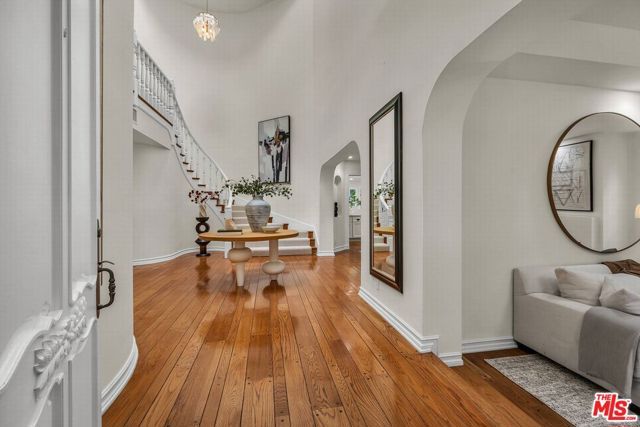 3225 Iredell Lane, Studio City (los Angeles), CA 91604