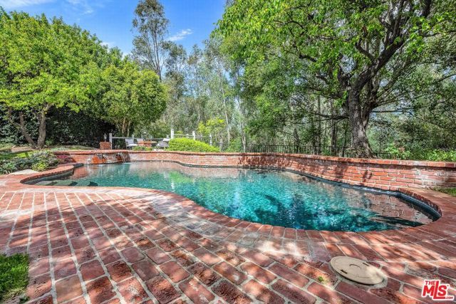 3225 Iredell Lane, Studio City (los Angeles), CA 91604