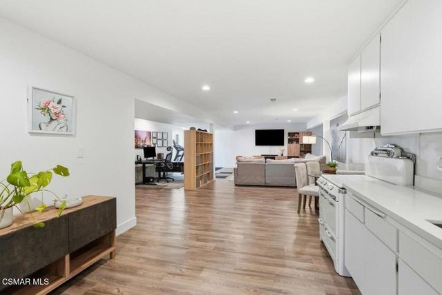 4206 Huntington Street, Oakland, CA 94619