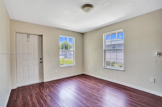 727 22nd St A, West Palm Beach, FL 33407