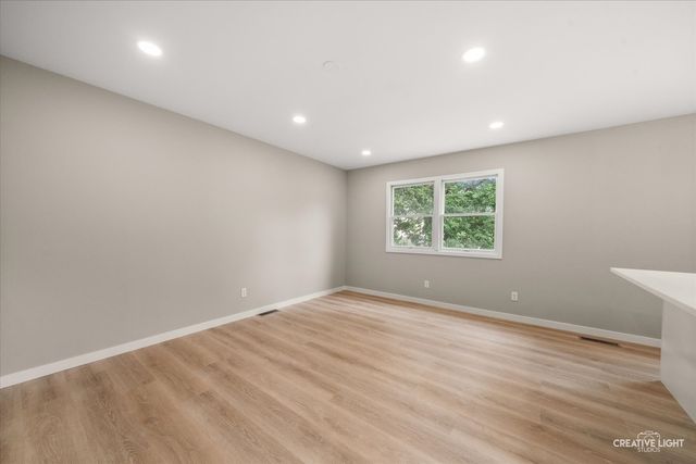 104 S Ashbury Avenue, Bolingbrook, IL 60440