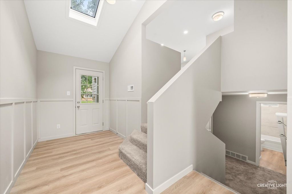 104 S Ashbury Avenue, Bolingbrook, IL 60440 — photo 2