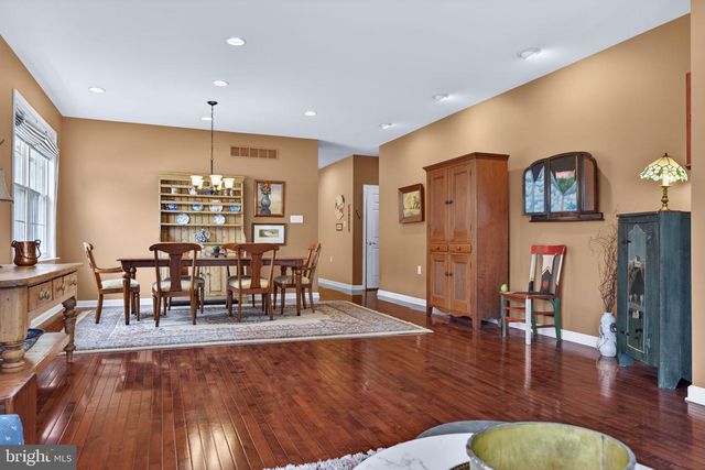 16 ZINNIA WAY, Langhorne, PA 19047